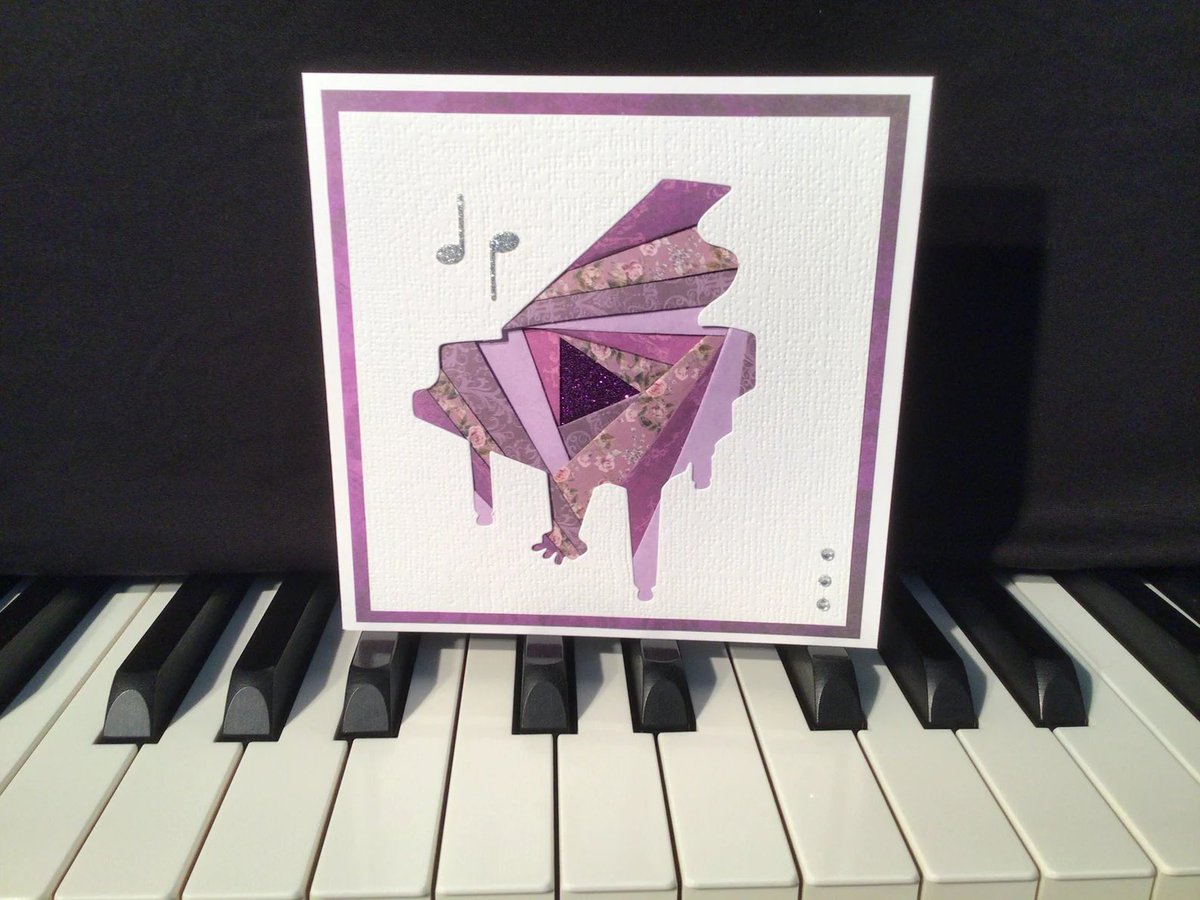 Unique cards for musicians - including Christmasdesigns - 10% off throughout the shop with code NOV21 in November…

etsy.com/uk/listing/101…

#handmadehour #crafthour #makershour #etsyhandmade