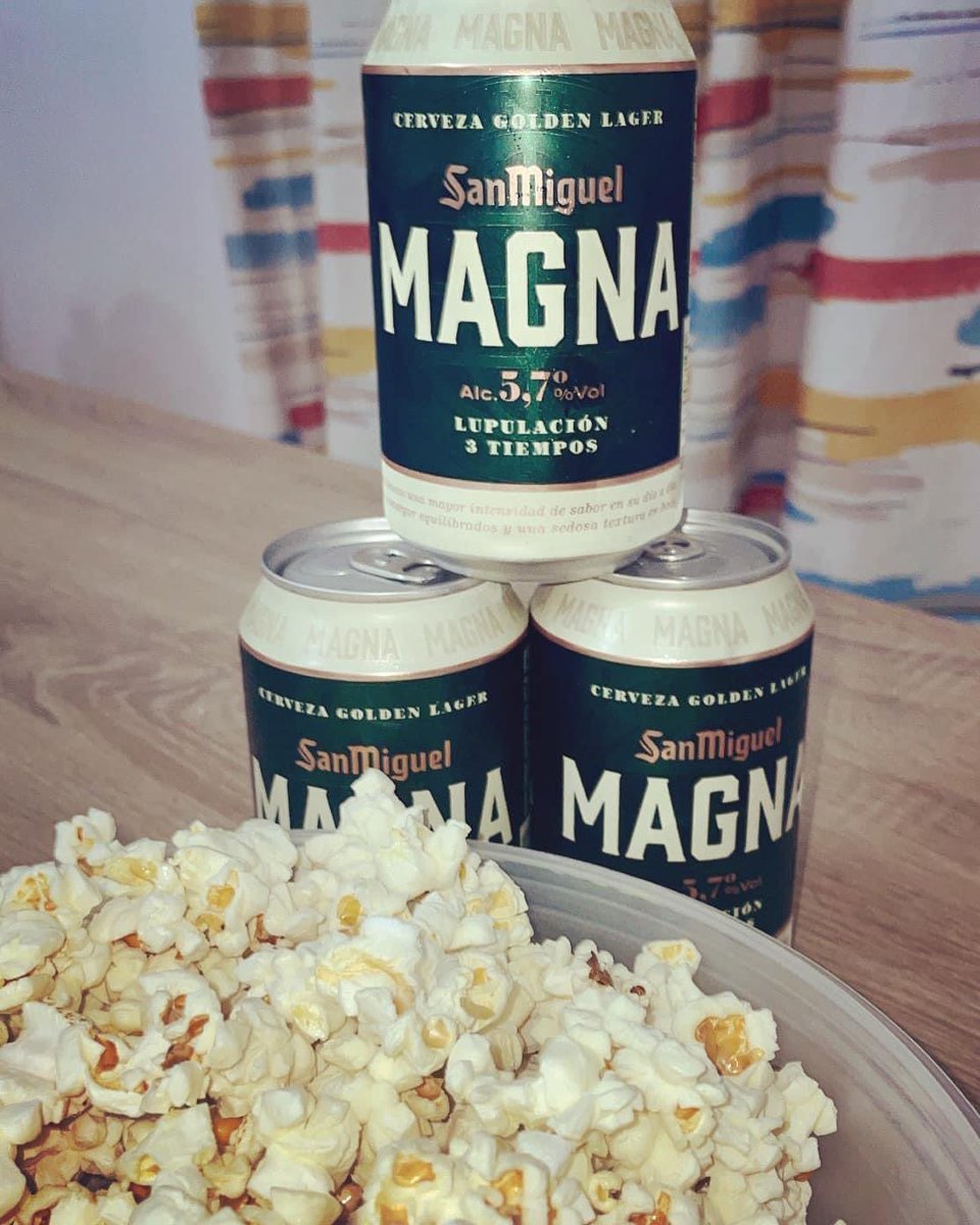 noeliadelos's tweet photo. Como en casa en ningún sitio☺️

ponemos fin a la semana como más nos gusta 🤤🤤 

 De la mano de @sanmiguel_es y @kuvutes 
Gracias por mandarme este packs 🍻🍻de la nueva cerveza Magna que está 

#tremendamentebuena
#magnasanmiguel
#ad #colaboraciones https://t.co/KNVEPwp2io