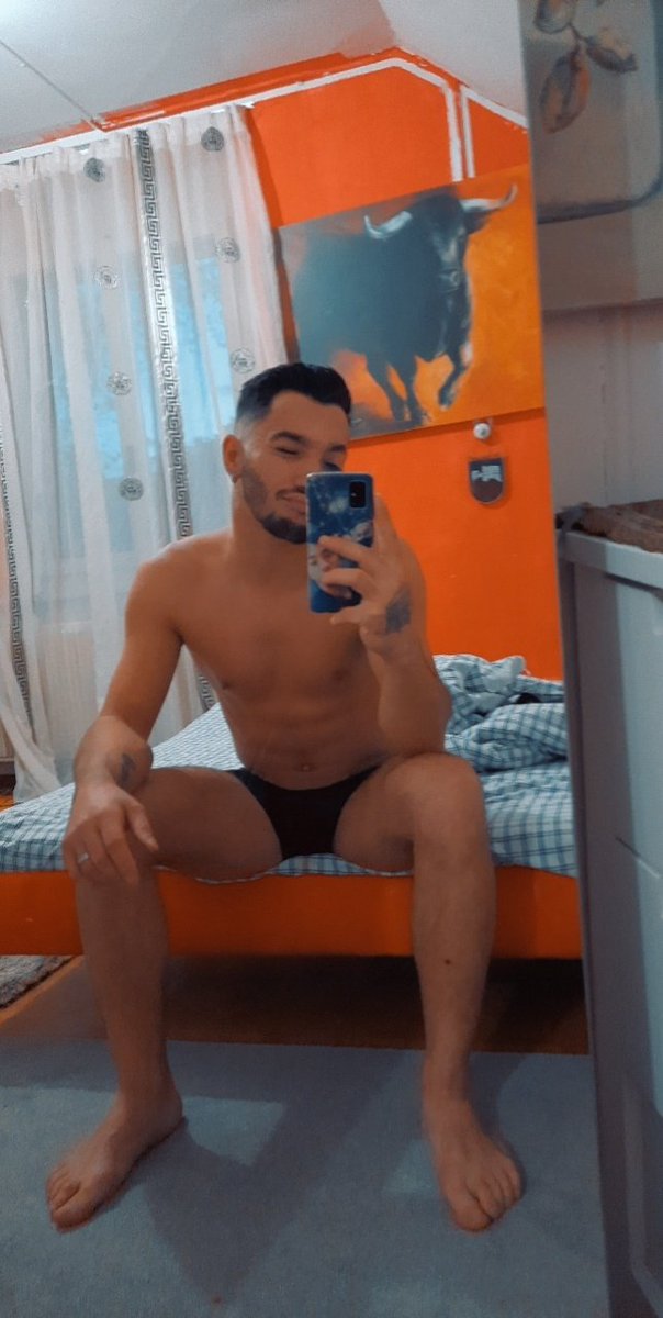 Edwoaed D Daryuš tweet media