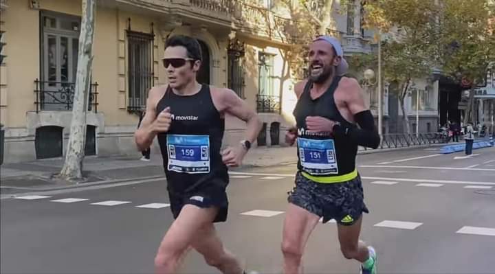 EL NEGOCIO DEL RUNNING tweet media