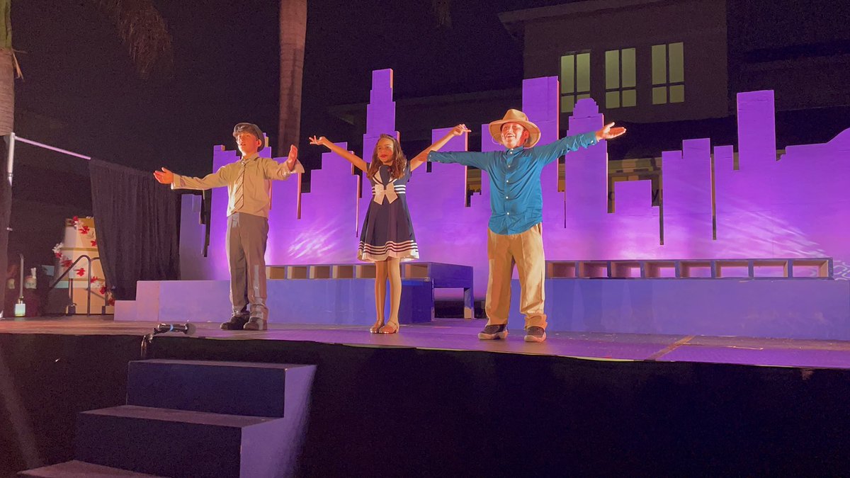 EatSleepMath's tweet photo. Bravo to @NBPSLower @NBFineArts on @teachmcgehee &amp; @Jon_Fishman8 &amp; @_AugustsRush production of #SinginInTheRainJr It was so fun to watch!! https://t.co/1jjVEePoU2