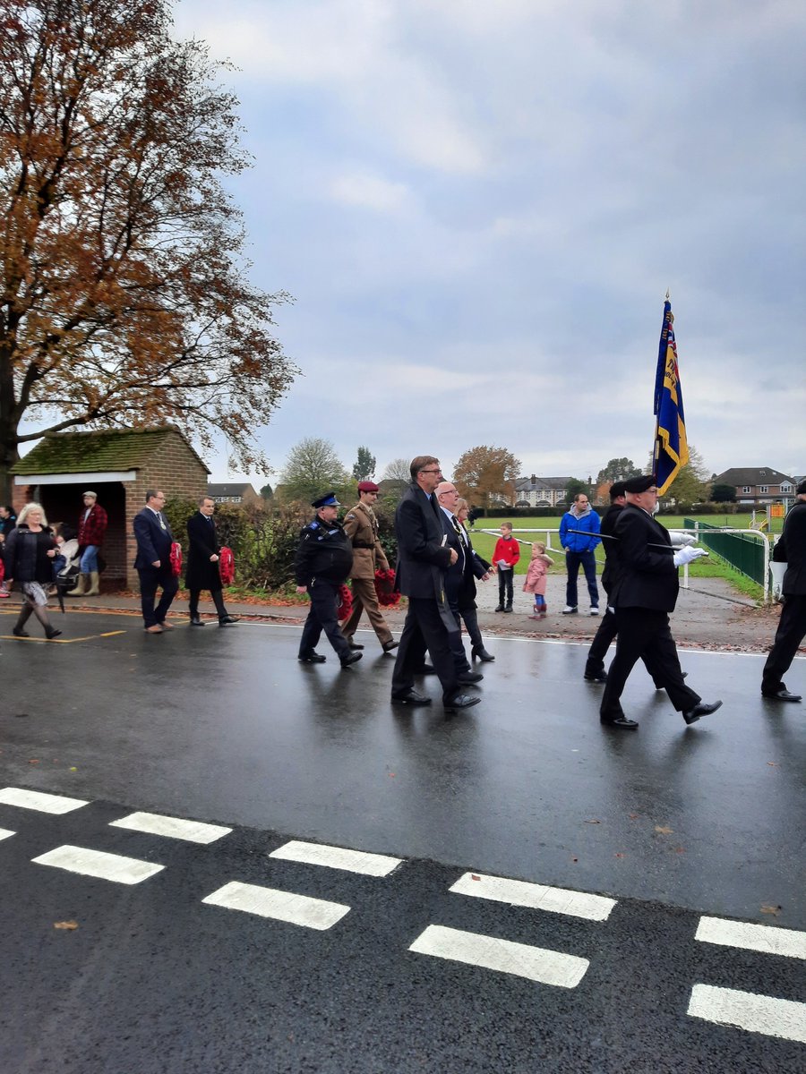 TVP_ChiltSBucks's tweet photo. Neighbourhood officers were paying their respects in several different locations today #remembrancesunday and supporting local communities #holmergreen #C7495
#lestweforget https://t.co/qodvwKfKDf