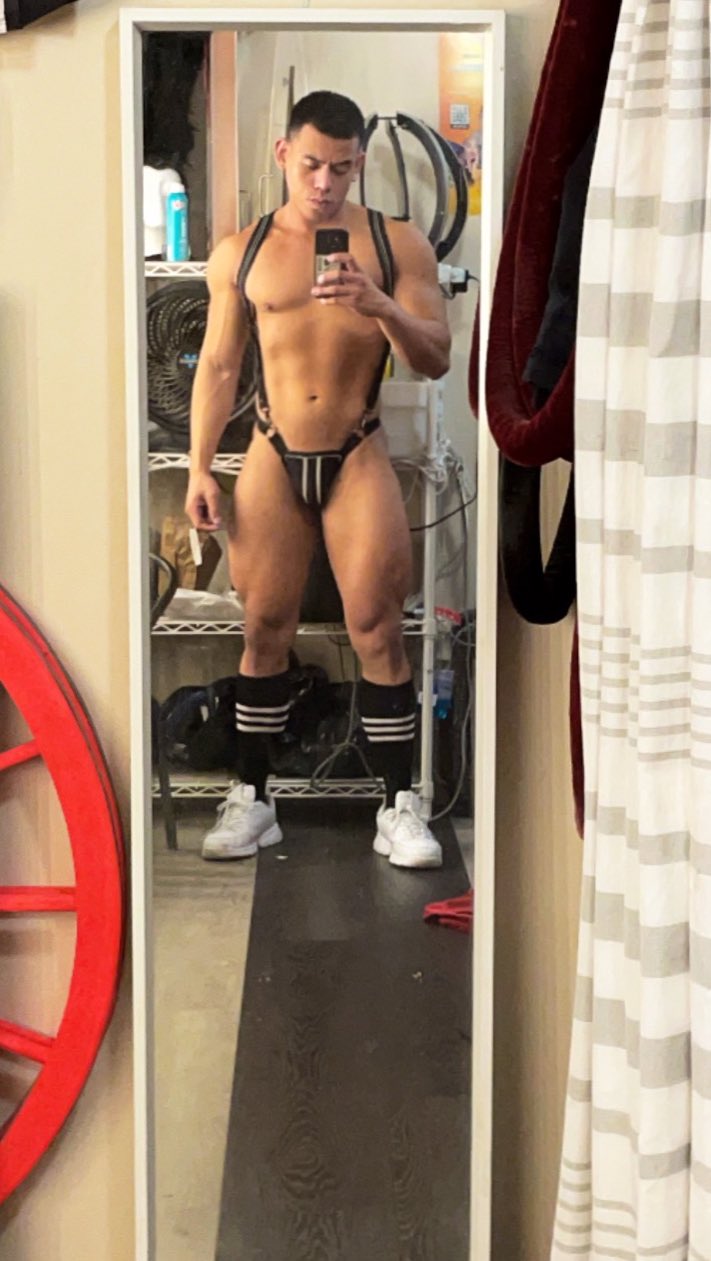 1 pic. This two piece from @TimoteoStudio tho! Thank you again for two packages this past week 🙏🏽🥰😘 https://t.co/J7IJCPDT9o