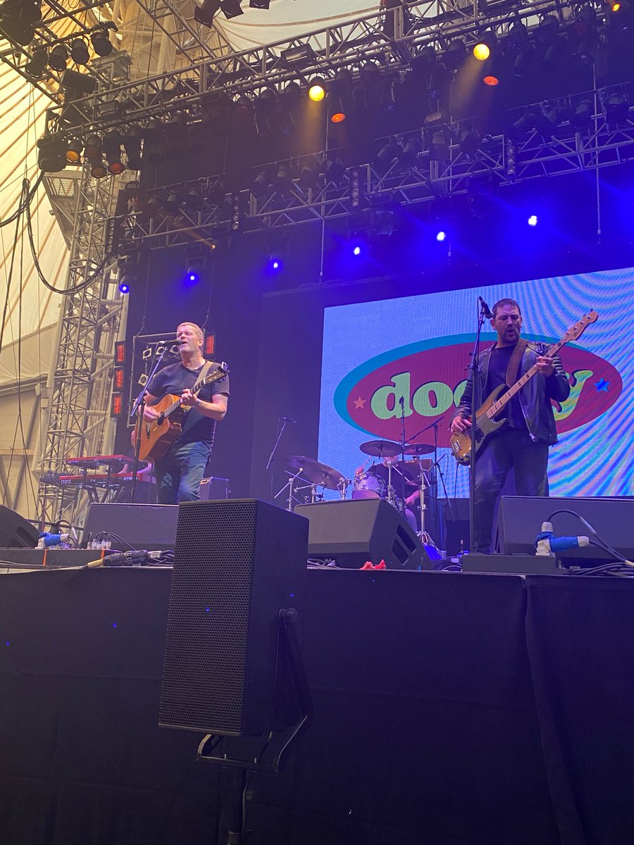 ryansmoma's tweet photo. @DodgyUK totally rocked @ShiiineOn_ 👏👏
Definitely felt like a summers day 😎
#ShiiineOn2021 https://t.co/SZxDt6WlOn