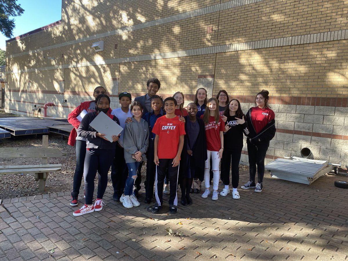 CaffeyArts's tweet photo. So proud of our theatre arts production students! They attended their first one act play festival and had an amazing time! https://t.co/h5yZLzQU1H
