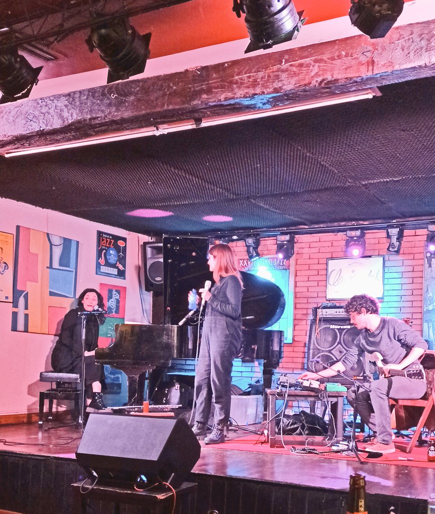 culturactivaSCG's tweet photo. Que marabilla o concerto de @MagaliSare e #sebastiagris hoxe no #clavi de Lugo e que delicia o encontro con @guadigalego , a maxia da música en estado puro! Desexando que volvan pronto! Grazas @asdeguiamgmt e ata pronto!! 💜💜 https://t.co/MzY3q0cjF1