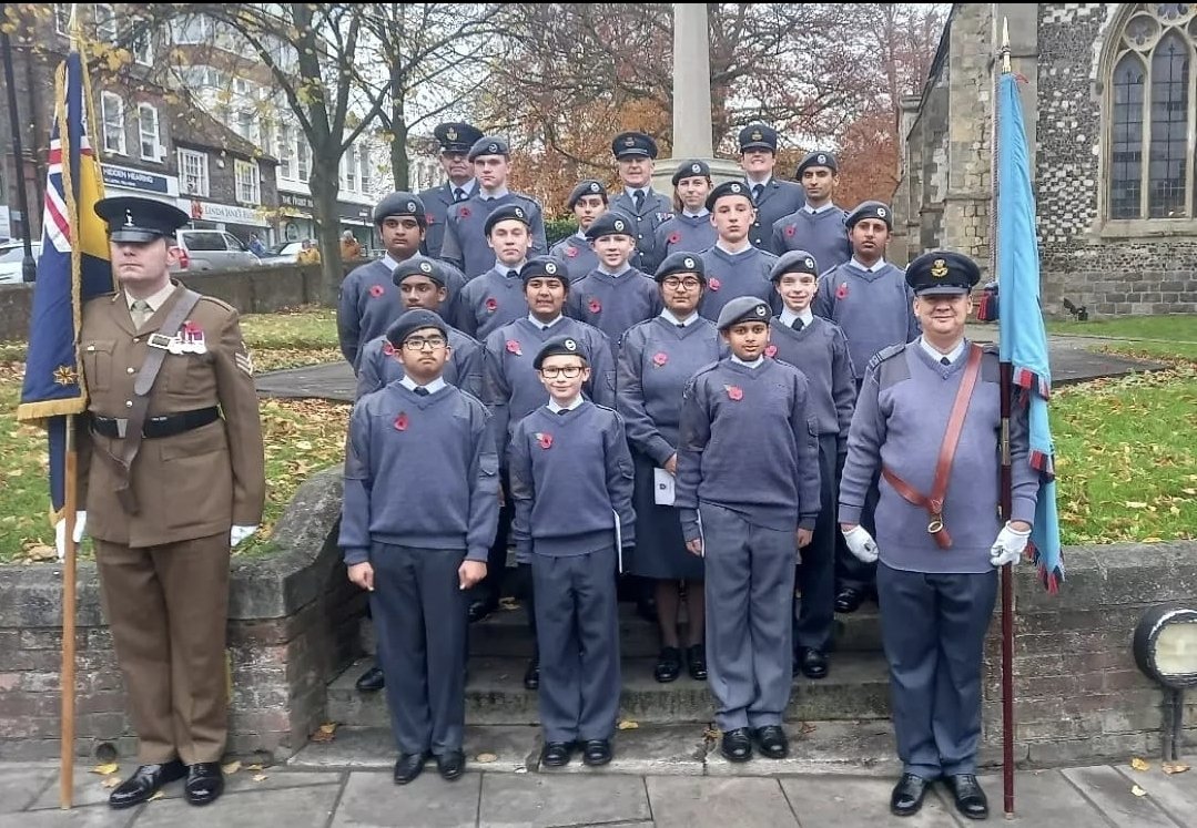 DepOC_Herts_Wg's tweet photo. @332ATC @606SqnATC @871penn @1811MarlowSqn @aircadets from @hbwaircadets Sect 2 joined personnel from @RAFHighWycombe  and thousands of others for #RemembranceSunday.  So warming to see such an important national event running once again. https://t.co/EQUhn5VhDO
