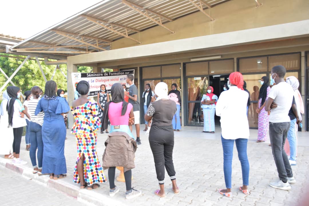 AradesSenegal's tweet photo. Et de dix pour la rentrée 2021 ! 
Et oui le lycée technique André Peytavin ferme la liste des 10 établissements bénéficiaires du Programme de Développement du Leadership Scolaire au Sénégal (SLDP).

#sldp #AradEs #USEmbassy #IFSL #IA #UGB #ASA #mjangale  #UVS #Ndar #kebetu https://t.co/XkgpHWTnhP