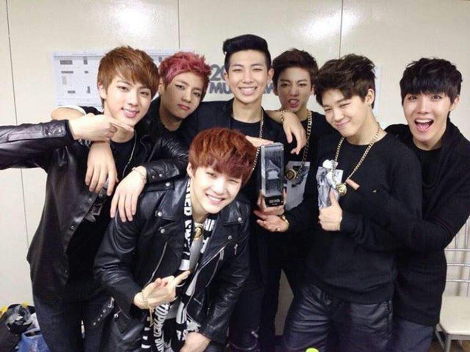 btsxarmyarg's tweet photo. I'm so so proud of you ๐ฅบ๐ @BTS_twt i love you so much
they made it amazing๐ซ๐ฅบ
๐#MMA2013 https://t.co/Mz0lFWThDK