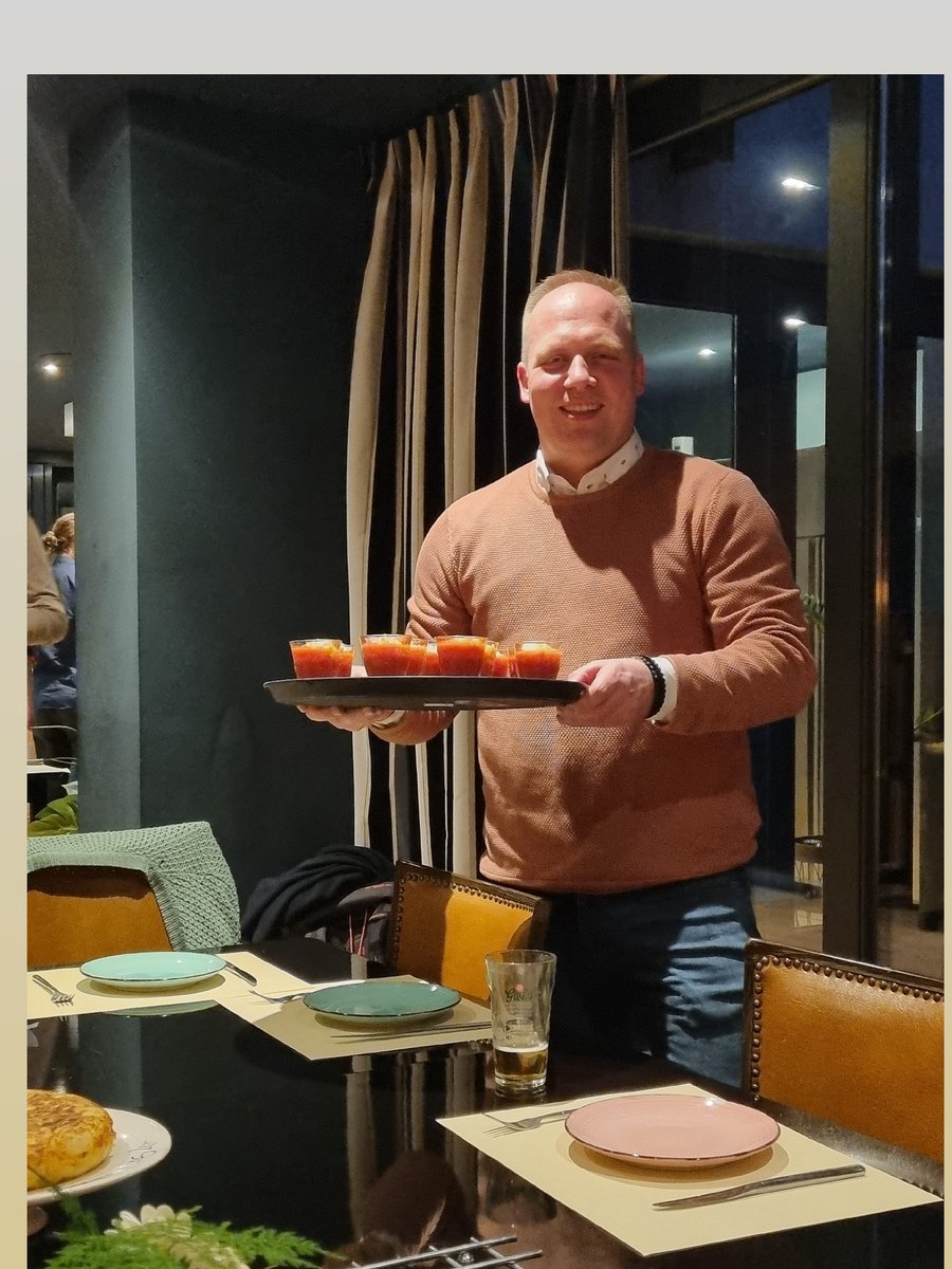 HERBIRD's tweet image. Leuke verjaardag gehad van Johan in #Neede in de #kookstudio gisteren #Studio16 Heel lekker gegeten en super gezellig gezeten en hard gewerkt met z'n allen #workshop