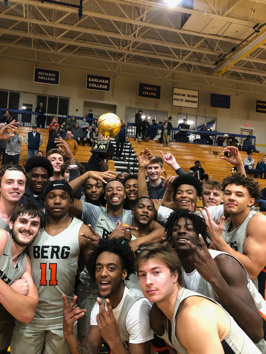 Pulled out an 82-68 victory behind a BIG second half and 20 points from <a href="/dwoodz4/">Dylan Woods</a> 

2-0 to start the season at the Lauren Hill Classic!

#BergGang ⚔️🏀