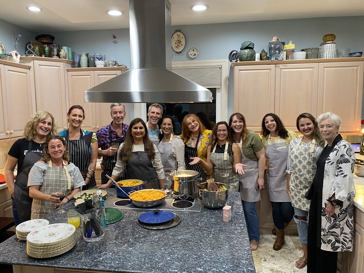 Rajashree_Yoga's tweet image. It was so much fun to teach and cook together and refresh knowledge about spices again.🙏❤️ #indianspice #indianfood
#indiancookingclass #yogateacher #yogaliving