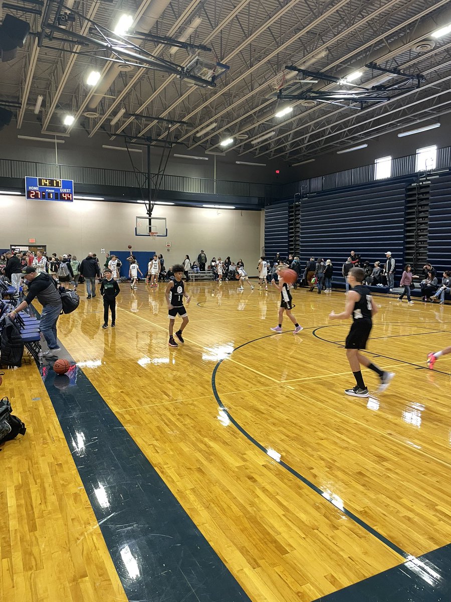 WMCamps's tweet photo. 💥7th Grade Championship💥

IA Lorenz (EAST) vs Impact (WEST)

We’ll see who takes home the 🚢!!

#EASTvsWEST #WMCamps
@koreylo @mrjordan_78 https://t.co/M2QR3p928r