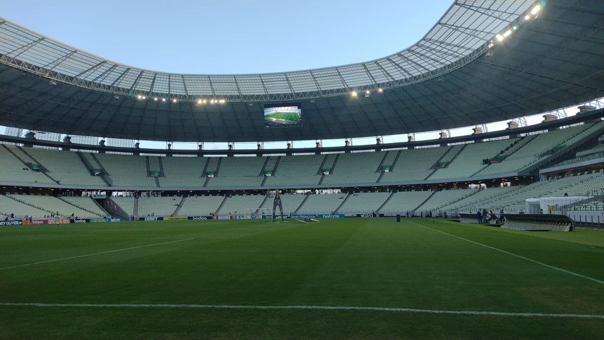 FutdoBR's tweet photo. Castelão pra #CEAXSPO https://t.co/HnBb3jUhH3