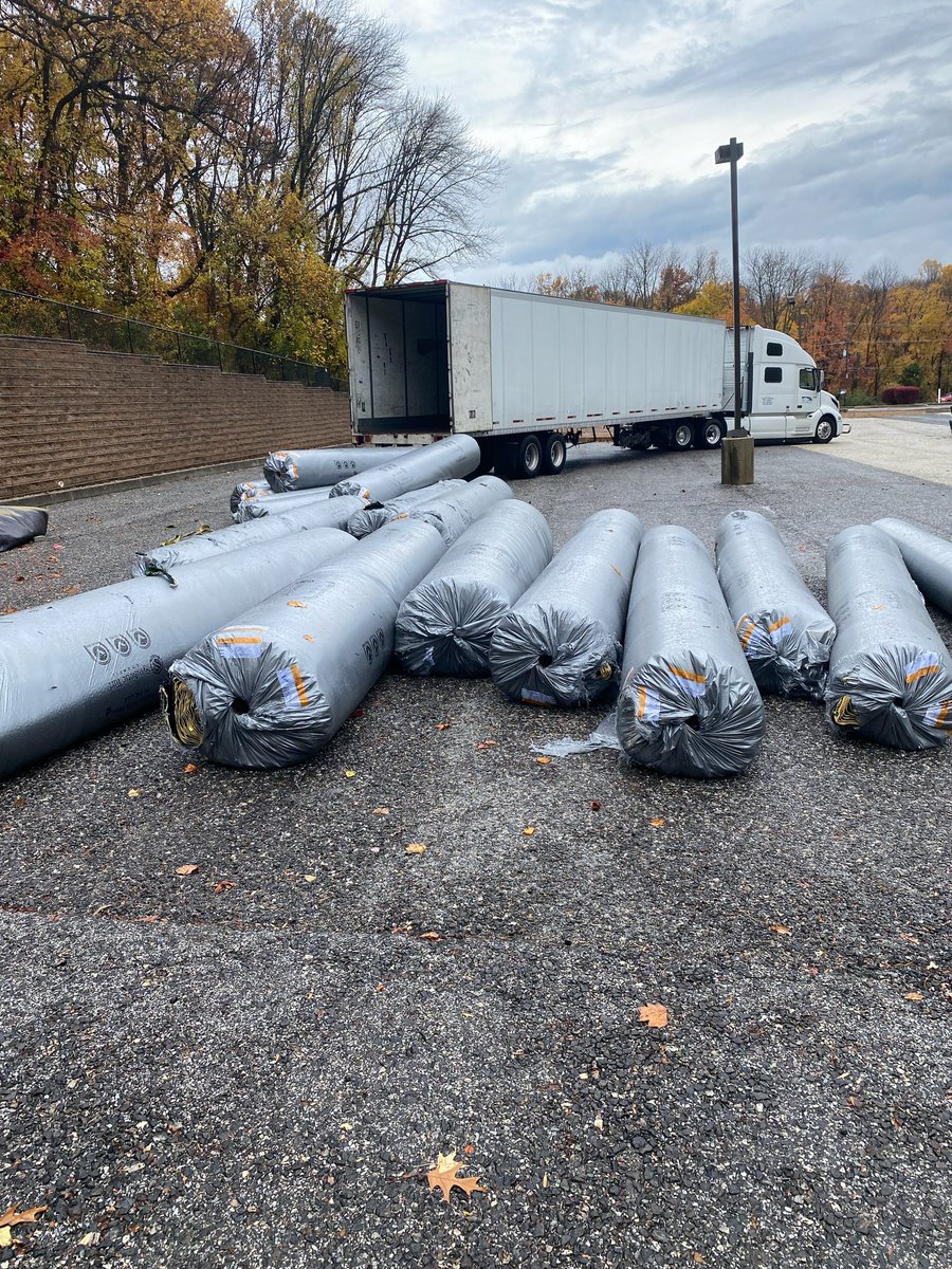 AscentAthlete_'s tweet photo. 🚨🚨🚨Ascent Athlete Update🚨🚨🚨

All Glass Conference Room ✅
Tarps for Hitting/Pitching Labs ✅
Black Turf has Arrived ✅

Stay tuned for more updates. We’re almost finished!

Wanna see more? Get signed up for a PDP Evaluation and start your Ascent today!

#AscentAthlete https://t.co/SK3L75NDaY