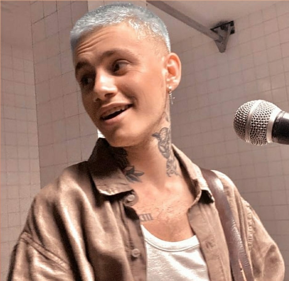 ㅤ
         ㅤ
             ───── ⧽  𝘀𝗲 𝗯𝘂𝘀𝗰𝗮 fc hugo cobo. 

  ⤷ para otp
  ⤷ trama semi pensada, a concretar detalles. 
  ⤷ rt para difundir y mg interesadxs / md más información.ㅤㅤ

         ㅤ