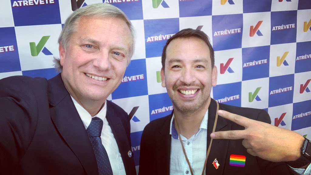 elrickyopina's tweet photo. #YAPASAMOS #AtreveteConKast #AtrevetePorChile #SoyGayyVotoKast🏳️🌈 https://t.co/UVqsRCsbsD