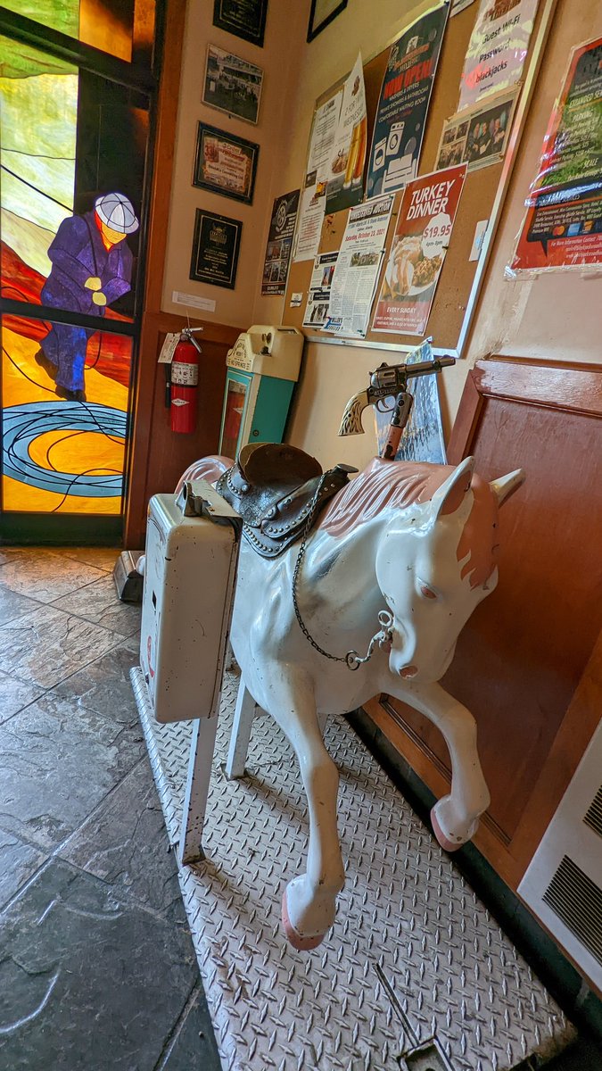 BlackjacksRH's tweet photo. We're no one trick pony 🐎

We have plenty of services available including our restaurant, showers, laundry, gaming, hotel, parking, airport shuttle, and more! https://t.co/btKIrNYSvx