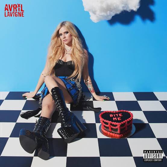qrpress_'s tweet photo. Esta semana Avril Lavigne regresó oficialmente con su nueva canción, 'Bite Me', producida y lanzada por Travis Barker, baterista de blink-182 #AvrilIsBack #BiteMe #AvrilLavigne https://t.co/k5bfnlnERP
