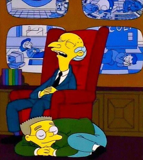Danielsalcan_'s tweet photo. Mientras tanto en el despacho presidencial. https://t.co/sifHsMTlGU