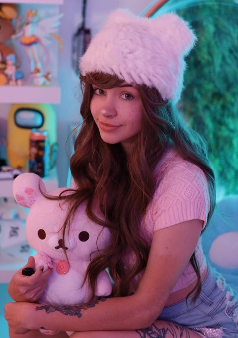 winter is coming.. how are you gonna keep me warm?? https://t.co/ST8ncXKUph