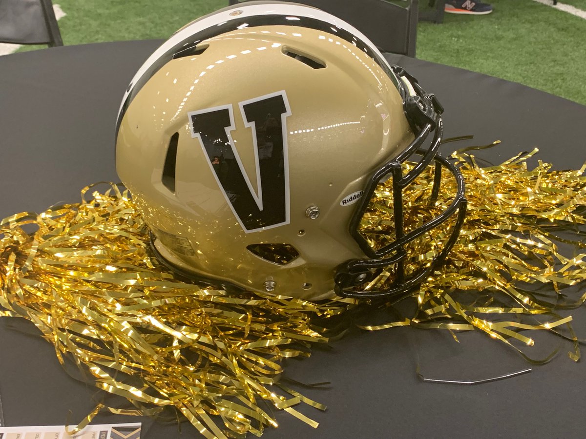 JacobFields_44's tweet photo. Thank you @VandyFootball @DoresRecruiting for the great visit. https://t.co/Ilzrfe307f