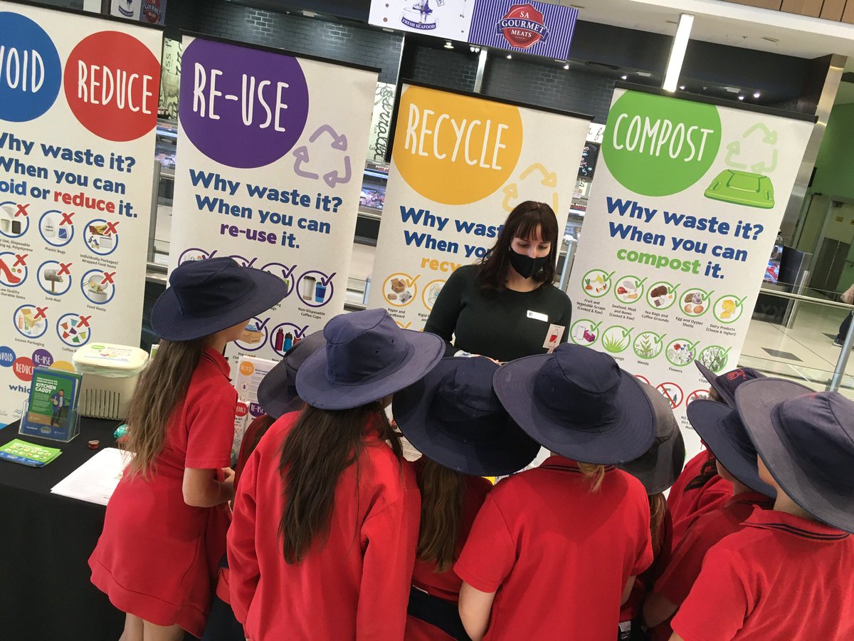 East_Waste's tweet photo. Last week was a busy week with 6 education stalls and 2 information sessions for #NationalRecyclingWeek.
It was a great way to engage and educate our residents
#Whywasteit? When you can #recycle it. Create a #CircularEconomy & #sustainable future with more jobs #WhichBin? https://t.co/Bm9ITTuzXr