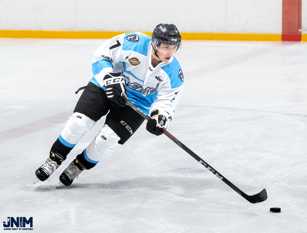 IceWaveMediaMB's tweet image. #FeaturePlayer:

Matt Carlson 
Winnipeg Freeze
MJHL
F
2003

Matt is in his 2nd year with the Freeze -  where he has 4G &amp;amp; 2A in 21GP for the young expansion club. Before the #MJHL, he played for St.Paul's High School of the CAHS where he amassed 29 Pts in 48GP for the Crusaders.