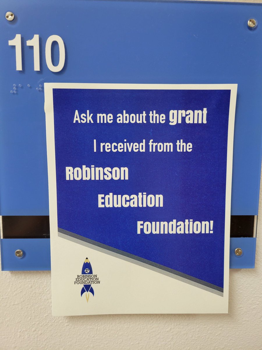 sfarris123's tweet photo. 4th grade math was awarded a grant last week by the Roninson Edcation Foundation. We can't wait to get out Boogie Boards! @RISgreatness @robinson_ef @boogieboard https://t.co/ybyZUXt1pS