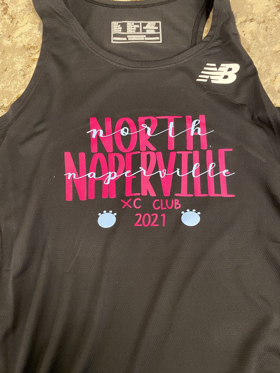 Billish12's tweet photo. There is no quit in these young women!  It makes my heart smile @NorthGirlsXC @HauteNxn https://t.co/ntCffPXXm1