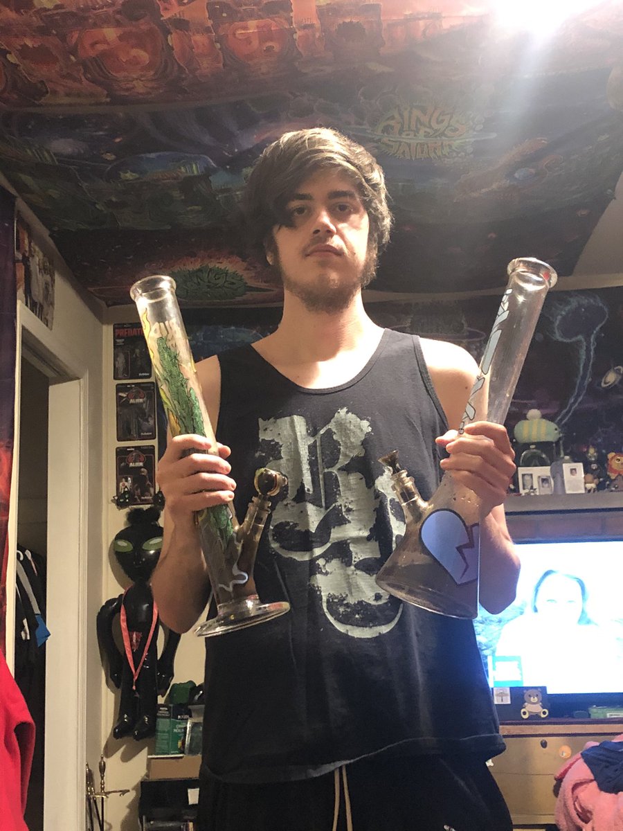 xARKANGLx's tweet photo. Just got home gonna double fist two bongs to the face shout out to @Kaonashipa can’t believe I snagged one of those out of 14 bongs on 420. Stay medicated family
Also rocking this hella old rose funeral tank top #myspacedeathcore https://t.co/j2myvi0lui