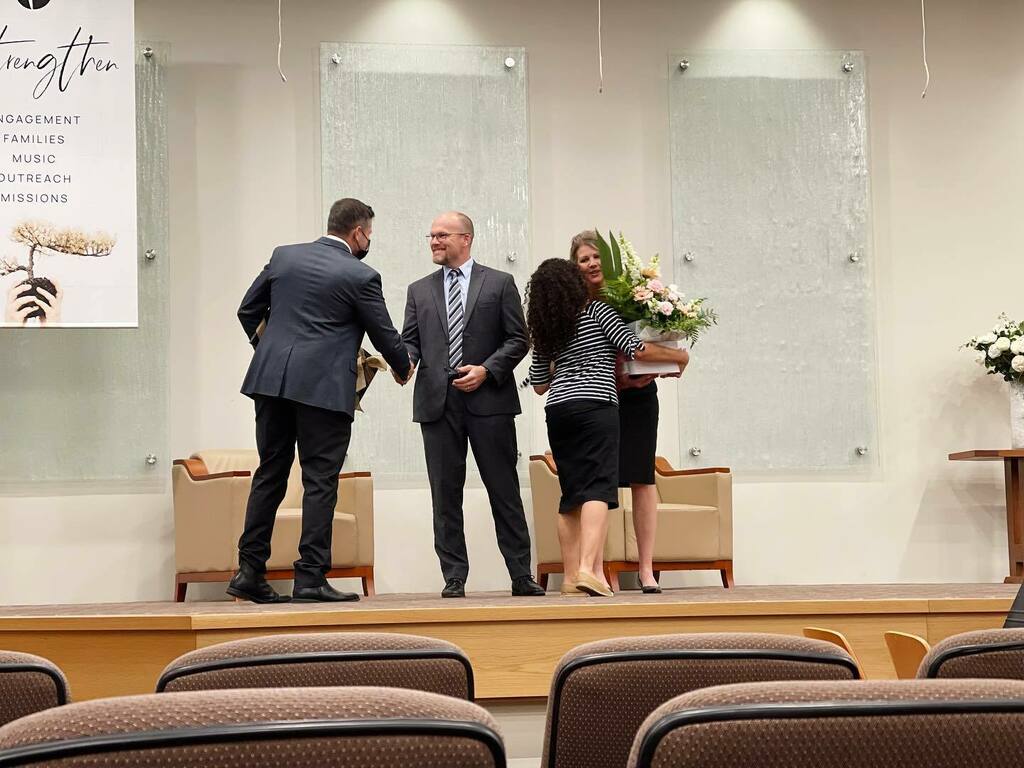 FaithBaptistSyd's tweet photo. Thankful for the Gonderman family and their time with us at FBC.
Letโs be in prayer for them as they head back to the States this Thursday.
#FBCCommunity https://t.co/0dPQJPKFdS https://t.co/HF8oPHCYH6