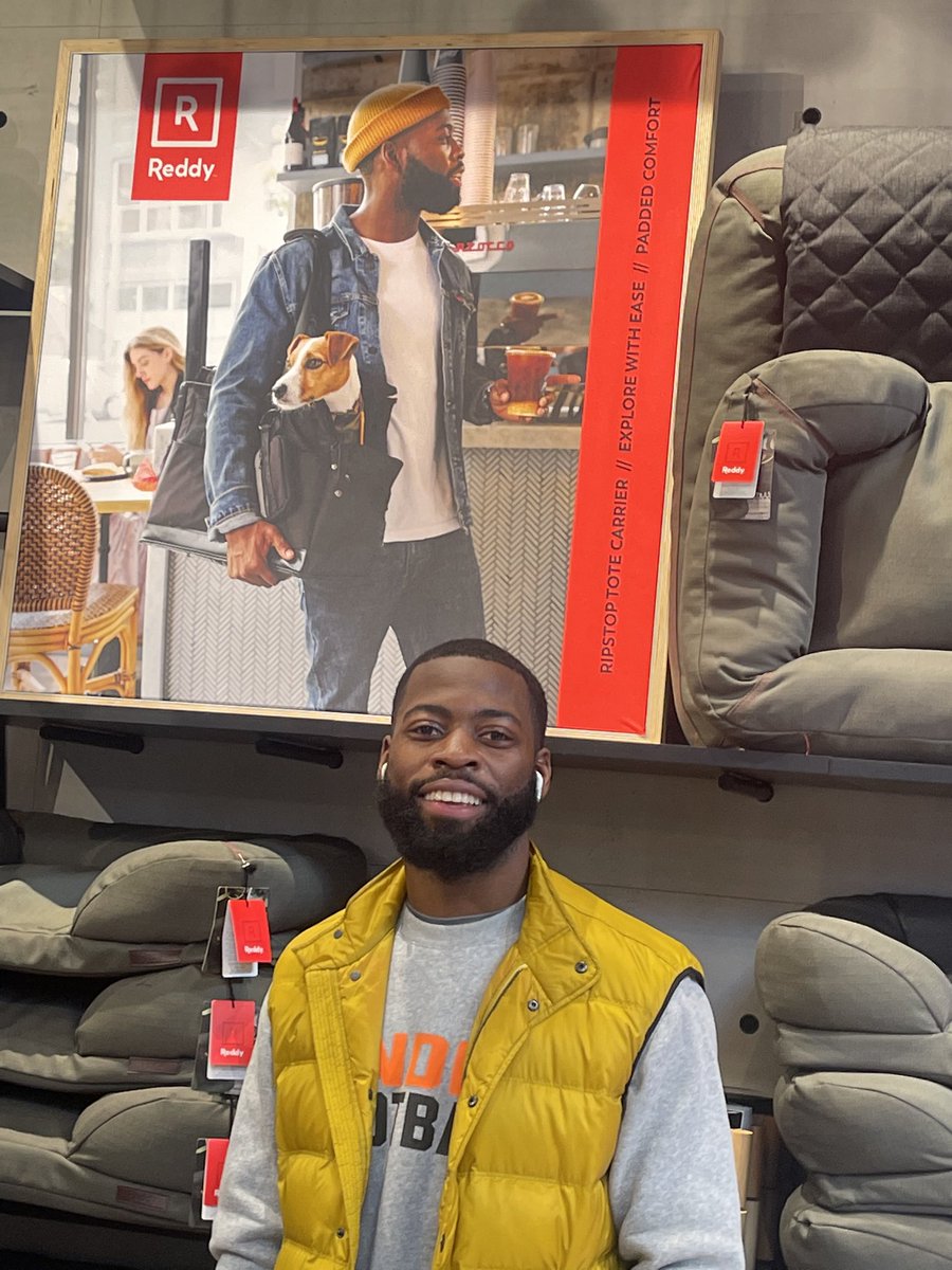 K_Light13's tweet photo. 125 Prince Street! Made it in Soho for a shoot I did with @Petco over the summer! So thankful! @GQMagazine &amp; @Gap up next! Lol 🙏🏾❤️ https://t.co/WHeSwetET1
