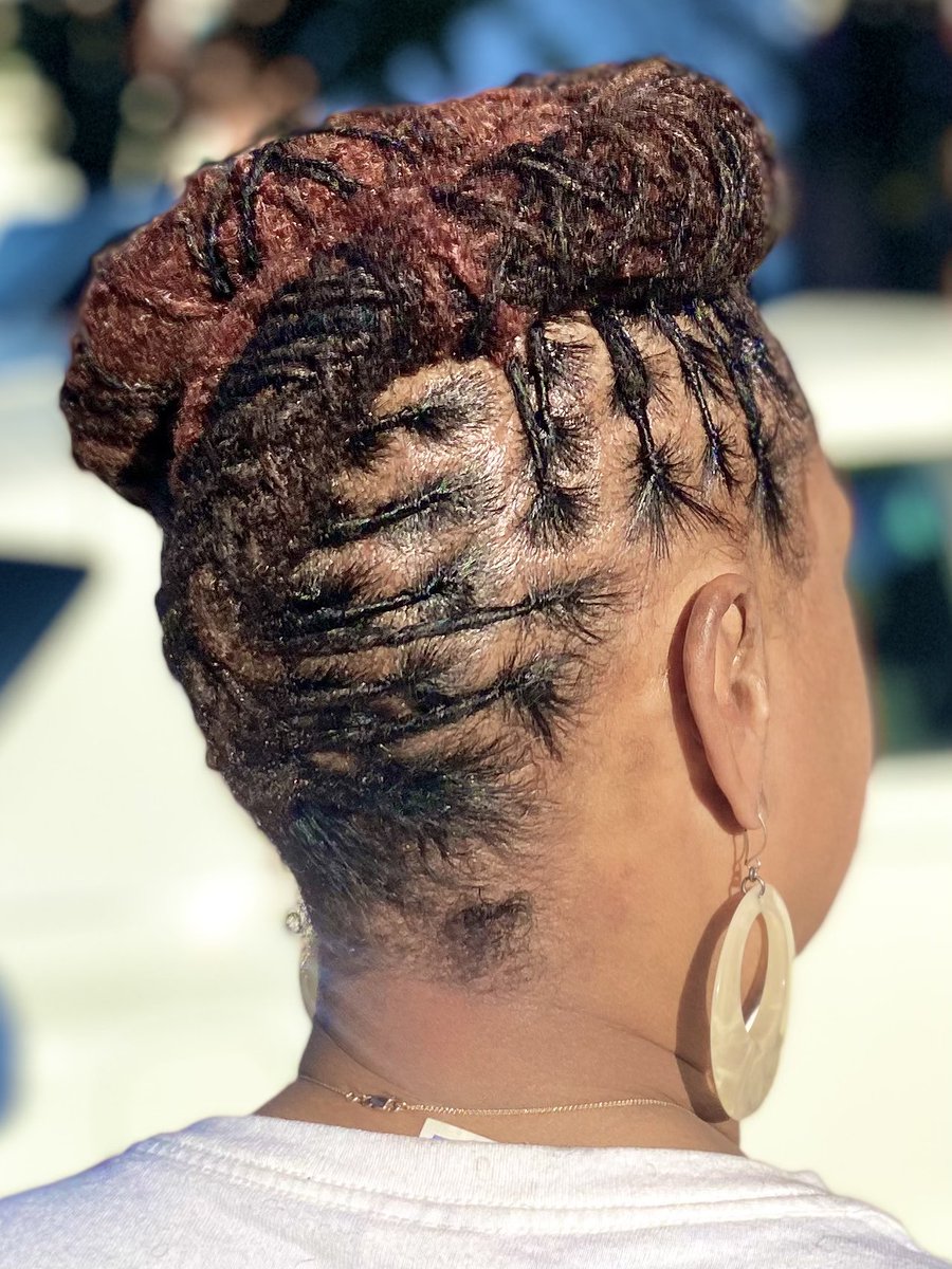 iLoc_Smith's tweet image. Philly, south jersey, and Delaware! Check out this new Dreadlock Loc style. It’s a crown barrel 😉 #dreads #locs