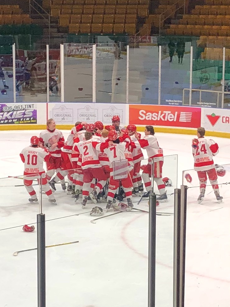 WeyburnAAMidget's tweet photo. Humboldt ties it up 3-3.

Haupstein point shot finds it way through  traffic, 4-3

Mellon, blocked shot breakaway, 5-3.

Watt, PP, from Boren and Walbaum.

6-3 for the tournament win https://t.co/FKM43FJmpj