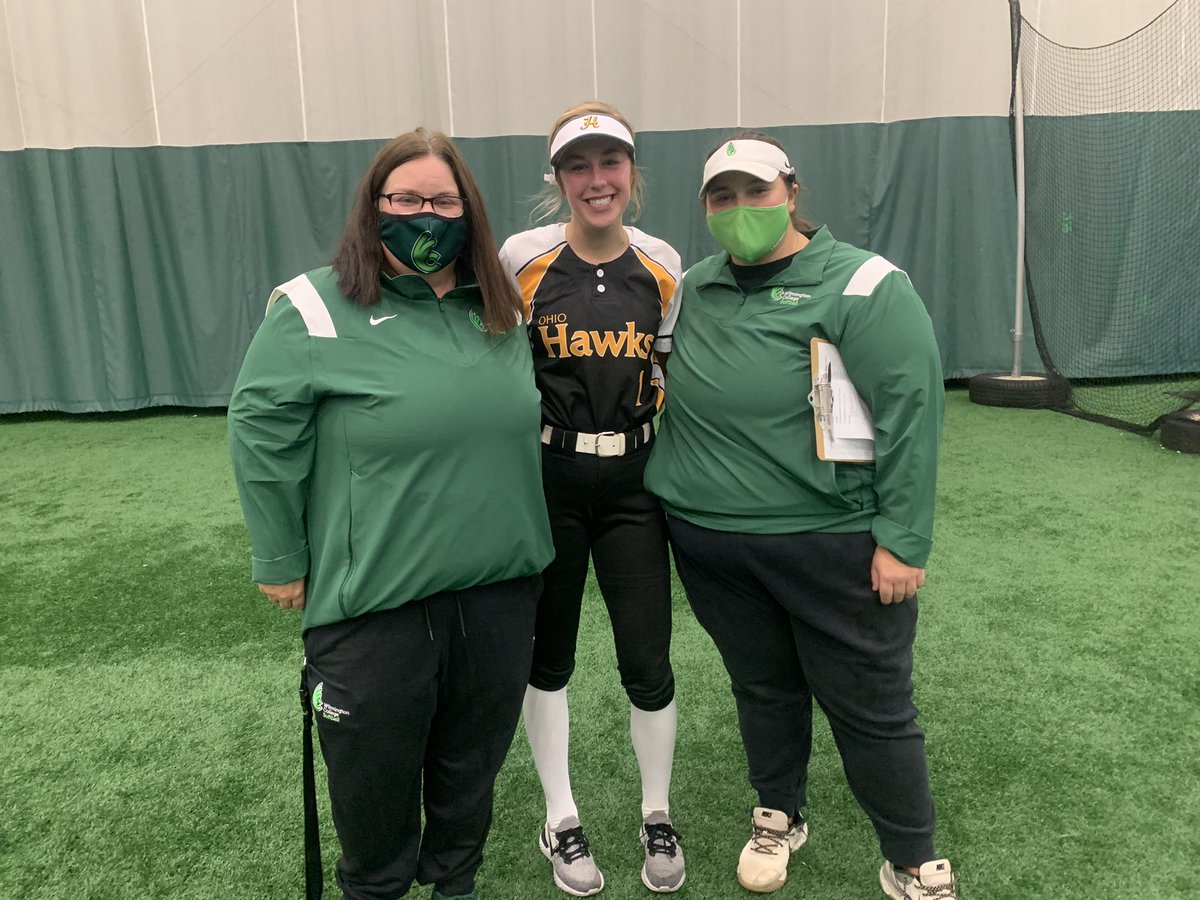 smithhgracie's tweet photo. Had an awesome time today at the @DubC_Softball camp! Got to meet some new people and put in some good work. Thank you to Coach Floyd, Coach Cook, and all the other coaches and players! Go Quakers! 🥎 https://t.co/2oCO2momX2