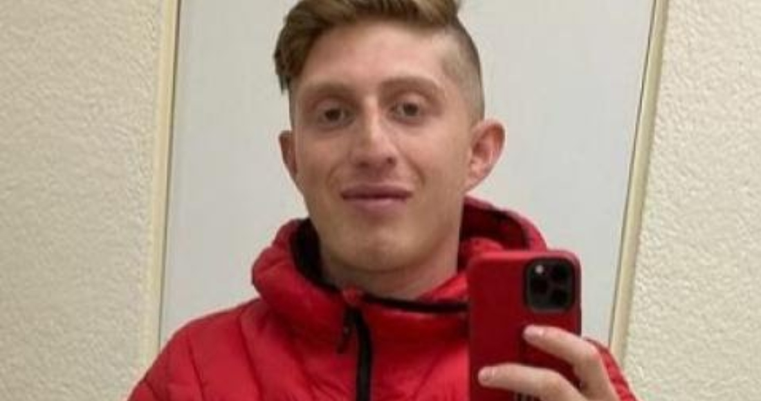 SinEmbargoMX's tweet photo. Policía que robó pertenencias a Octavio fue la que le disparó, dice padre del actor
https://t.co/NzTLL25jdY https://t.co/WMvYdva84P