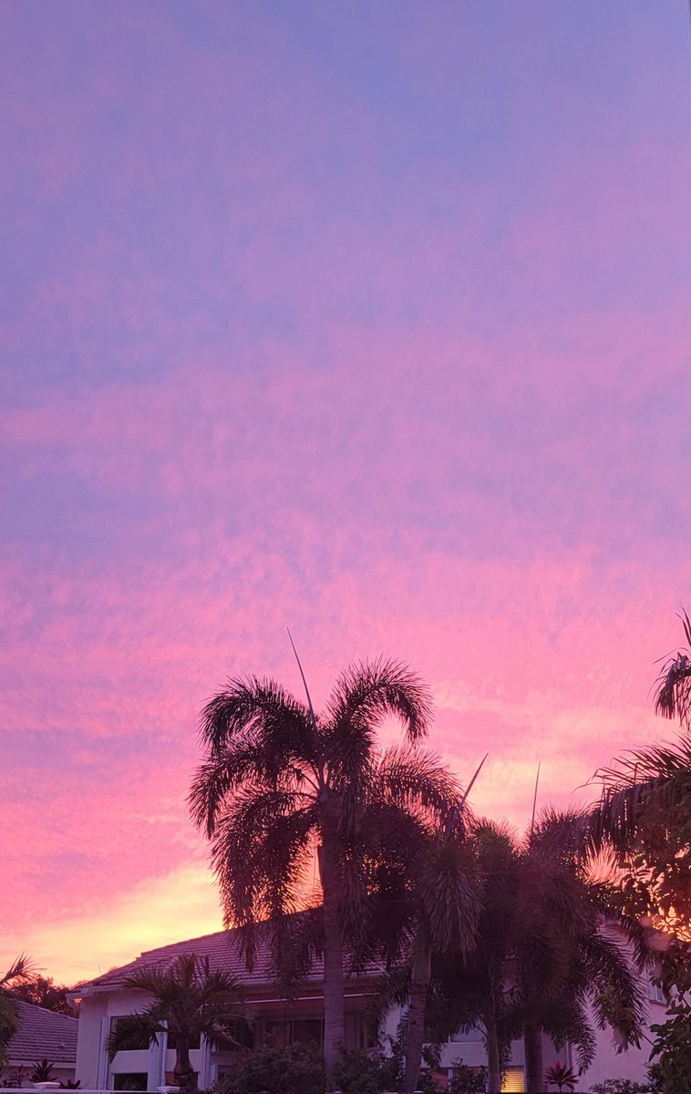 Comprog32's tweet image. West Miramar Sunset