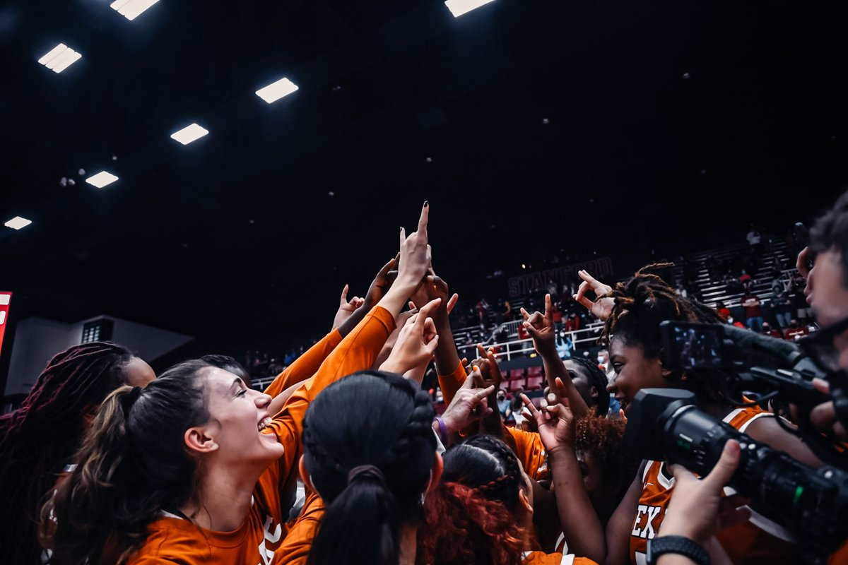 TexasWBB's tweet image. THIS FEELING&amp;gt;&amp;gt;&amp;gt;&amp;gt;

#HookEm