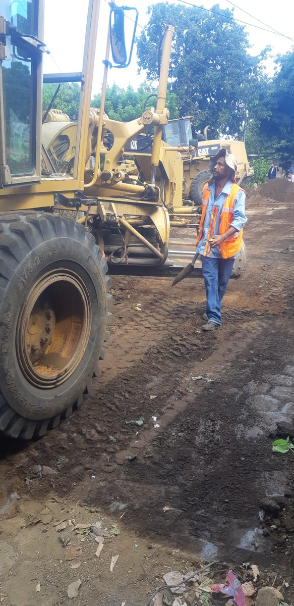 GuerrilleroUVE's tweet photo. Alcaldia de Managua trabajando en el barrio San José de las colinas D3.3 uve pancasan
#NicaraguaLinda https://t.co/ROolTYAmnA