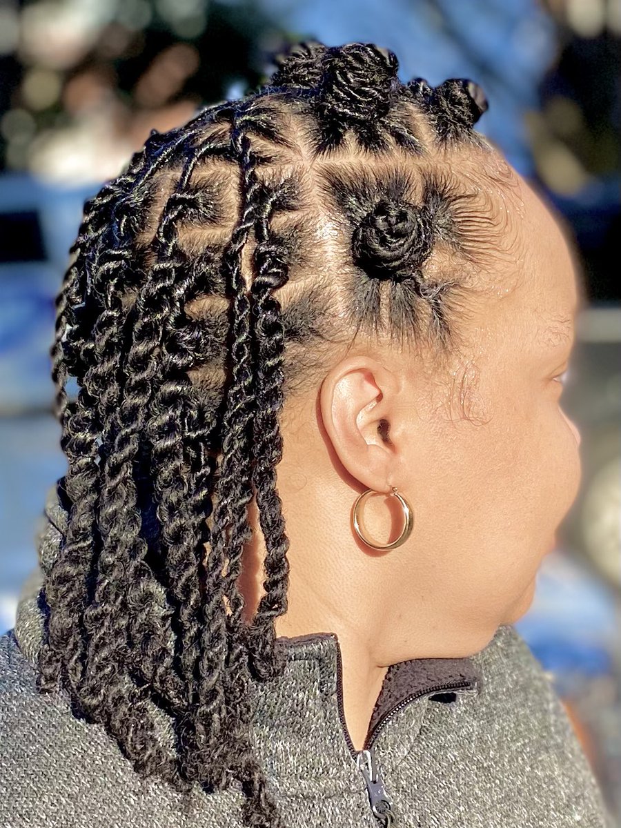 iLoc_Smith's tweet image. Bantu knots meets pipe cleaner curls! Find me in the Philly, south jersey, Camden, and Delaware area, dominating the Loc world. We don’t say dreadlocks.