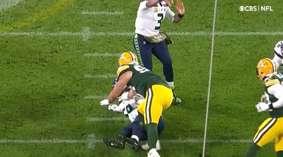 RussellHartness's tweet photo. Zero fucking hold
This league is an absolute joke
@NFL @Seahawks https://t.co/LwE5iTo2nZ