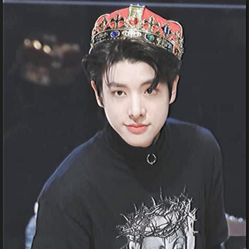 dane_levisay's tweet photo. 🎂HAPPY JAKE DAY🎂

제이크🐶생일🐺축하

#HAPPY_BIRTHDAY_JAKE
#남반구에서_날아온_온미남
#풀네임_제이크_무대천재_재윤_심 https://t.co/9v8JQM67fn