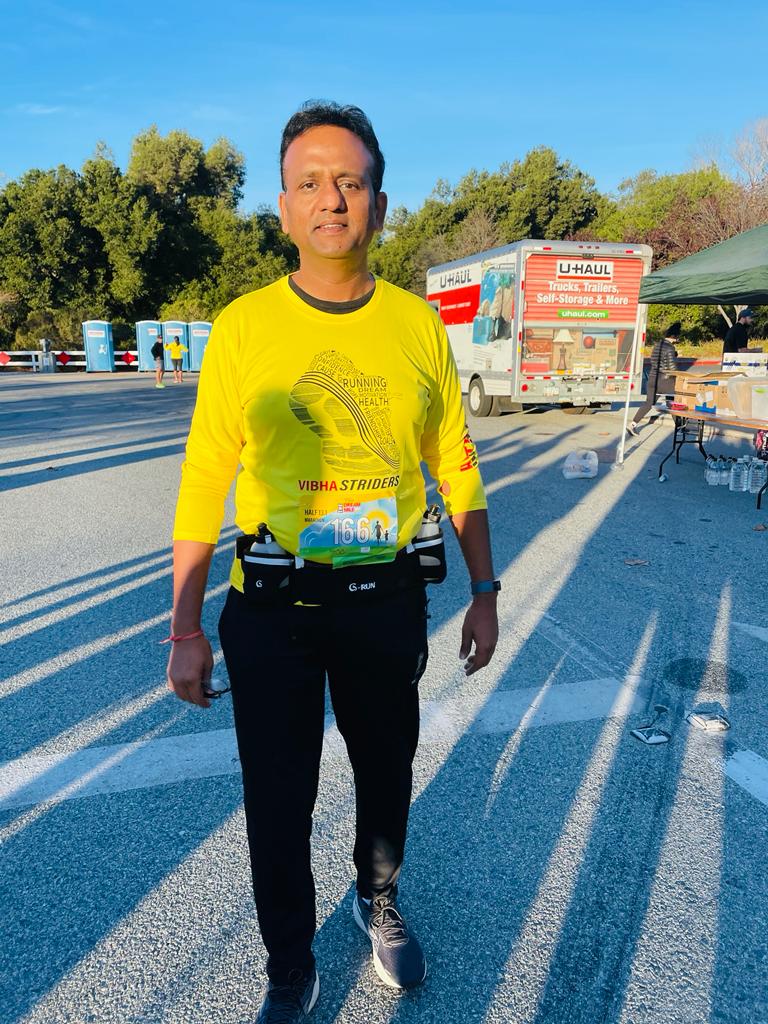 nitinsinghal123's tweet image. It was tough but we did it, wanted to hit 2:10 hours but finally finished 13.1 Miles in 2:25. Last-mile was a drag.