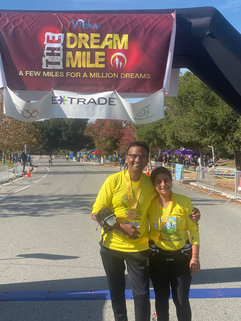nitinsinghal123's tweet image. It was tough but we did it, wanted to hit 2:10 hours but finally finished 13.1 Miles in 2:25. Last-mile was a drag.