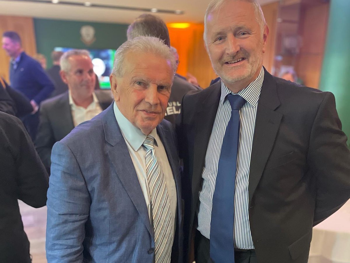 PoliticsFAIRL's tweet photo. 🚨🚨| NEW: It has emerged that HSE CEO Paul Reid has attended 2 large indoor events in the last 3 days — both without a mask — despite saying that an “immediate reduction by all of us of risk activities is needed to turn this around” just yesterday on his Twitter account. https://t.co/4Z28wbD29I