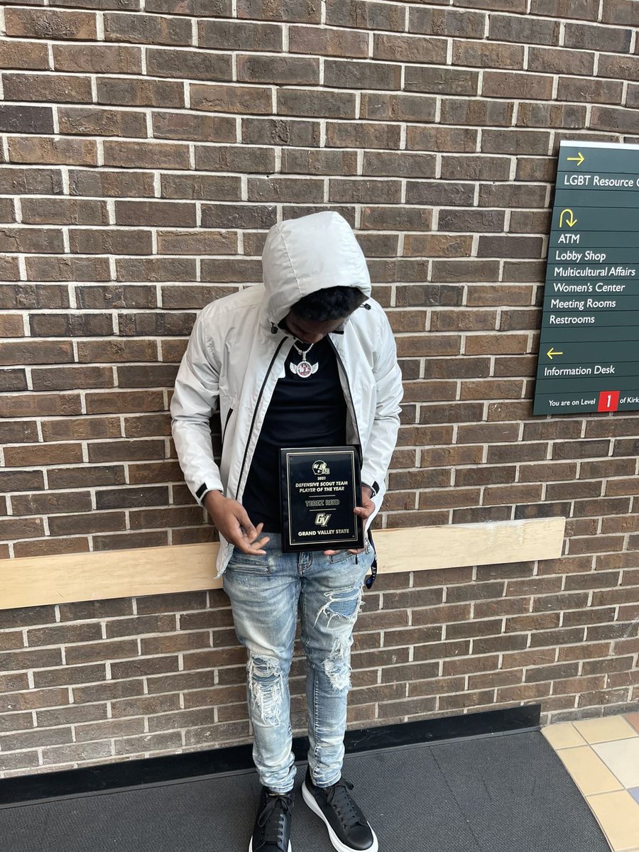 𝓓𝓔𝓤𝓒𝓔 ✌🏾 tweet media