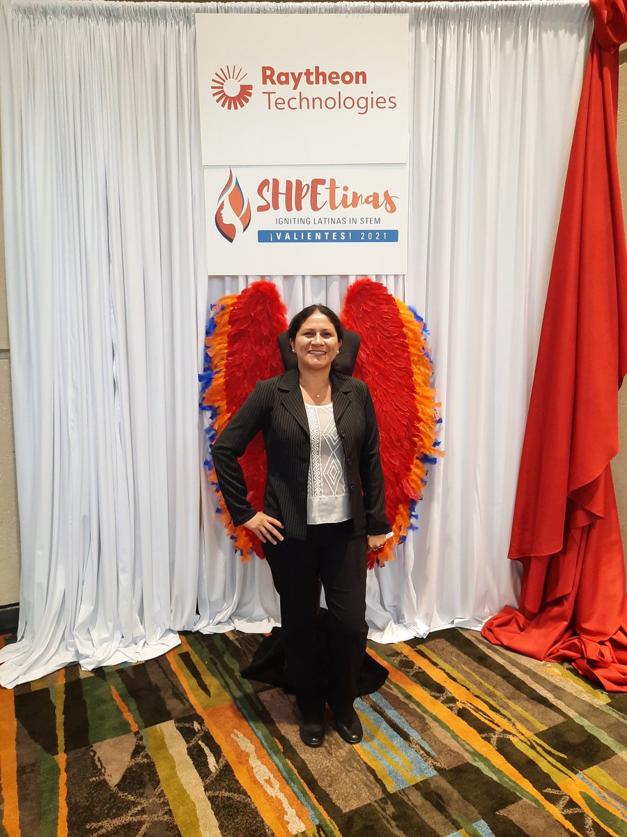 YareniLara's tweet photo. #SHPE #SHPEtinas #Convention2021 #Friends #Family Thank you @SHPEUPRM @SHPE https://t.co/OxtL0E6A3V