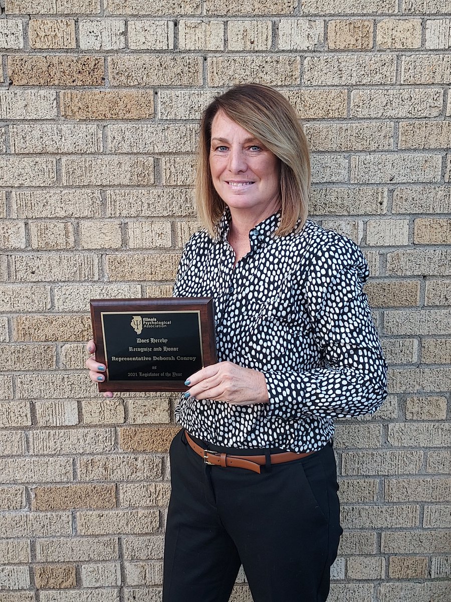 StateRepDeb46's tweet image. I was honored to receive the @ILPsychological’s 2021 Outstanding Legislator of the Year award along side @SenatorFine.