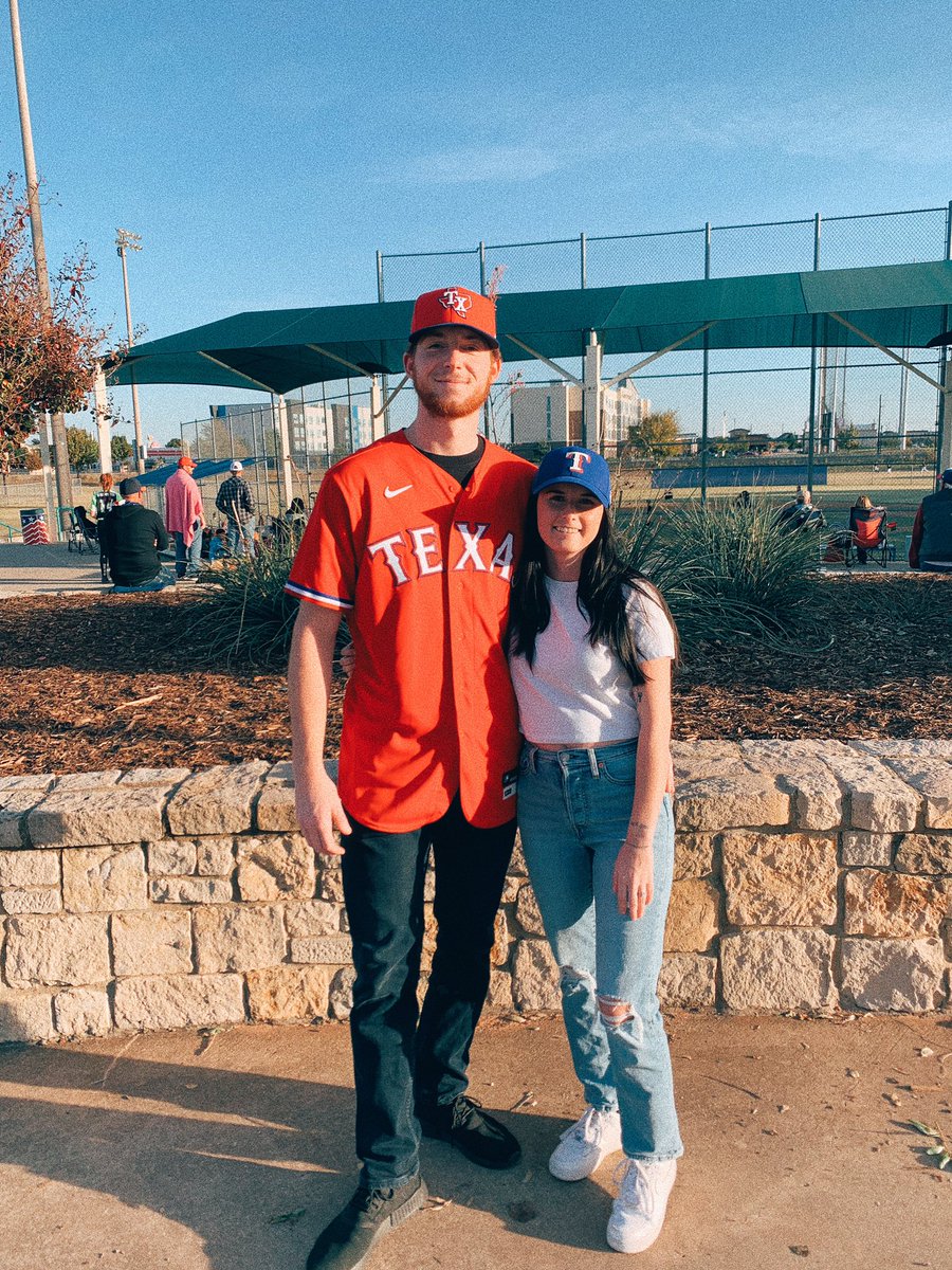 rach alexy tweet media